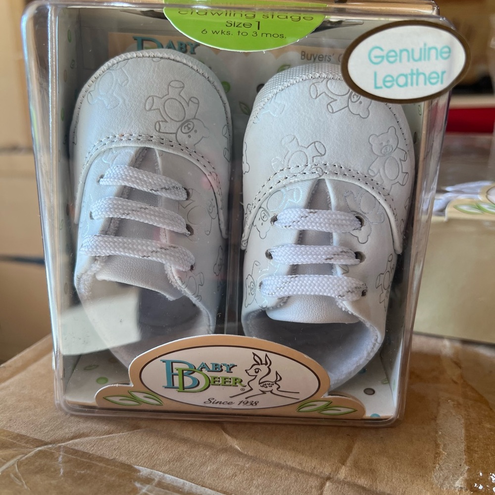 Baby Deer White Leather Baby Walker Shoes with Embossed Animal Print